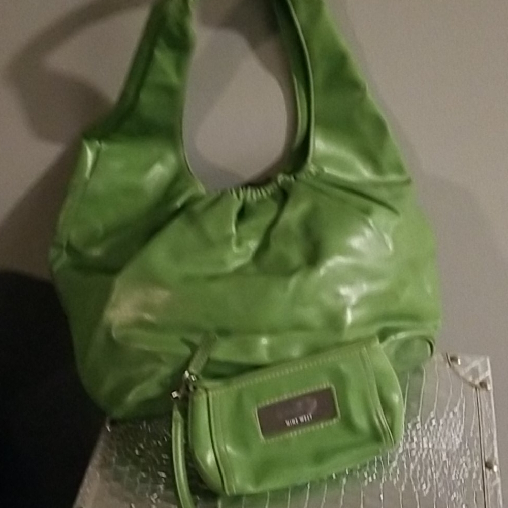 Purse - Picture 1 of 1